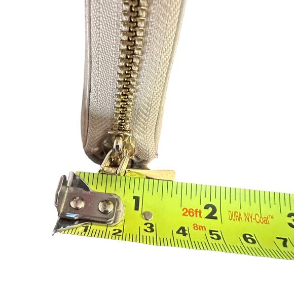 Michael Kors Pale Pink Quilted Leather Wallet - Picture 5 of 9